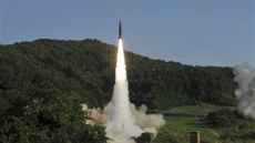 Americká armáda spolu s Jihokorejci v reakci na test severokorejské rakety...