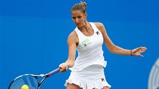 Karolína Plíková ve finále turnaje v Eastbourne.