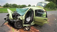 Při srážce dvou automobilů na Hodonínsku zemřeli v neděli odpoledne čtyři lidé....