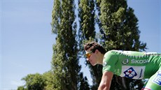 Lídr bodovací soute Arnaud Démare ped startem páté etapy Tour de France.