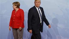 Nmecká kancléka Angela Merkelová a americký prezident Donald Trump se vítají...