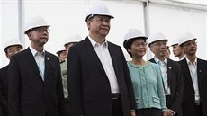 ínský prezident Si in-pching s novou správkyní Hongkongu Carrie Lamovou...