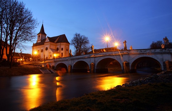 Historický most v Náměšti nad Oslavou.