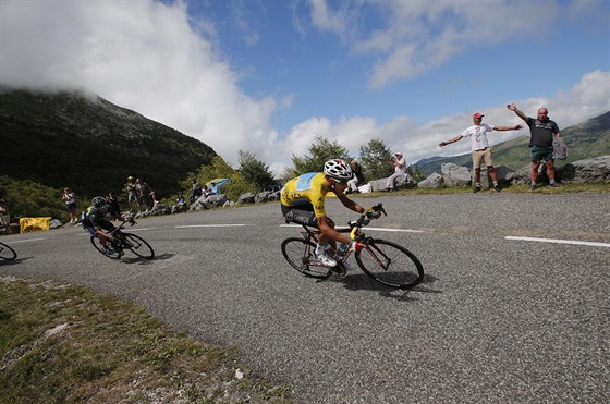 Fabio Aru bhem tinct etapy Tour de France.