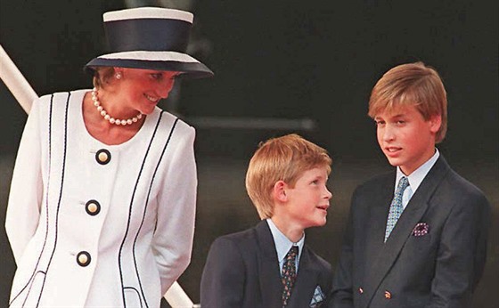 Princezna Diana a její synové, princ Harry a princ William (Londýn, 19. srpna...