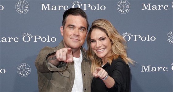Robbie Williams a jeho manželka Ayda (Rosenheim, 6. července 2017)