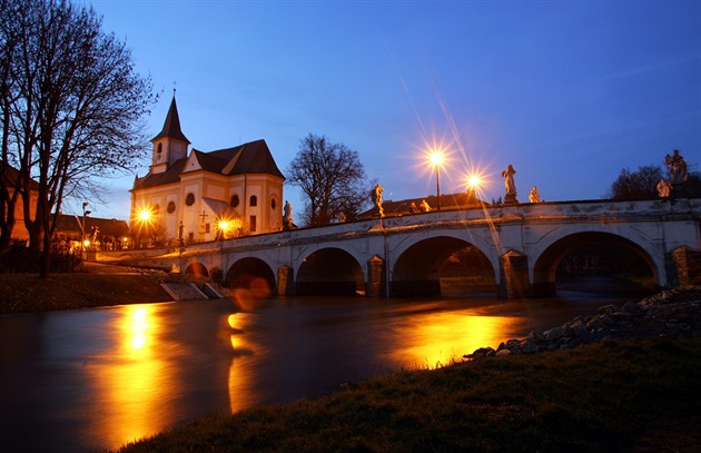 Historický most v Námti nad Oslavou.
