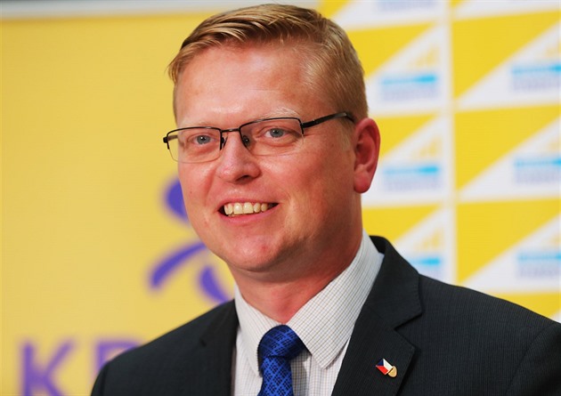 P�edseda lidovc� Pavel B�lobrádek po jednání celostátního výboru KDU-�SL (18....