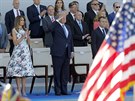 Americký prezident s manelkou se v Paíi úastnili oslav Dne Bastilly. (14.7....