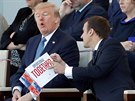 Americký prezident Donald Trump se spolu se svým francouzským protjkem v...