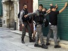 V Jeruzalém po vrad dvou izraelských policist u Chrámové hory panuje naptí...