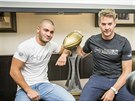 Dominik Dvorský (vlevo) hrá Ostrava Steelers a Jan Dundáek z Prague Black...