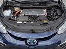 Motor automobilu Toyota Mirai jezdícího na vodík