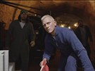 Adam Driver a Daniel Craig ve filmu Loganovi paráci