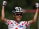 VÍTZ. Warren Barguil slaví vítzství ve tinácté etap Tour de France.