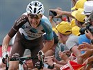 Romain Bardet uniká soupem ve dvanácté etap Tour de France.
