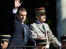 Macron a Villiers na výroí dobytí Bastily