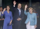 Vévodkyn Kate, britský princ William a nmecká kancléka Angela Merkelová...