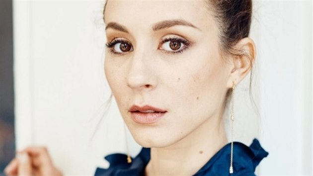 Troian Bellisario