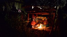 Nepálské ženy v chatrči, kde tráví menstruaci. (3. 2. 2017)