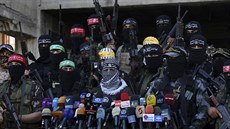 Palestinci protestují proti instalaci kovových detektor� na Chrámové ho�e (19....