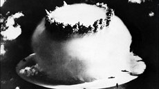 Jeden z niivých jaderných test na atolu Bikini