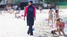 Muslimské plavky budí v esku rozruch, ukázal test MF DNES na Máchov jezee...