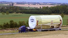 Jednotlivé ásti dopravního letadla Airbus A380 se vyrábjí po celém svt. K...