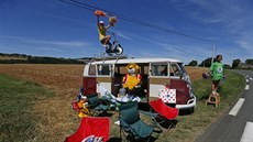 VÍTEJ, TOUR! Fanouci ekají na peloton Tour de France.