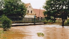 Rozvodnná Stnava u Broumova v ervenci 1997.
