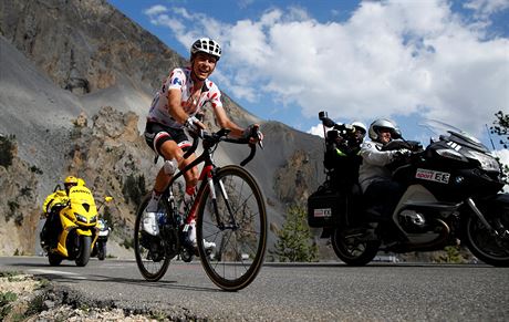 Warren Barguil bhem vjezdu na Izoard v osmnct etap Tour de France.