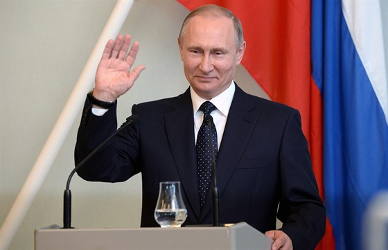 Ruský prezident Vladimir Putin na tiskové konferenci v Savonlinně (27. července...
