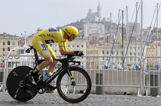 Chris Froome bhem asovky v Marseille.