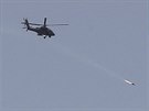 Americký vrtulník útoí na pozice IS v Rakká (20. ervence 2017)