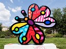 Holeovická plastika Garden Butterfly od brazilského umlce Romera Britta.