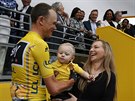 DOBRÝ, TÁTO! Chris Froome slaví tvrtý titul na Tour de France se synem...