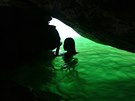 MOJE ROZMARNÉ LÉTO - Ema v jezerní jeskyni (jezero Summersville)