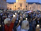 V ulicích polských mst protestují odprci zákona, který omezí nezávislost...
