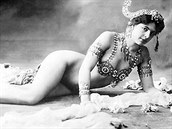 Mata Hari stanula před 100 lety před soudem. Dostala trest smrti