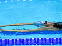 esk plavkyn Simona Baumrtov pi zvod na 50 metr znak.