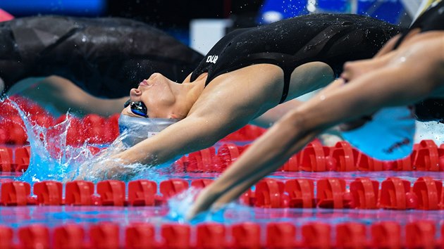 Česká plavkyně Simona Kubová při semifinále závodu na 50 metrů znak na MS v Budapešti.