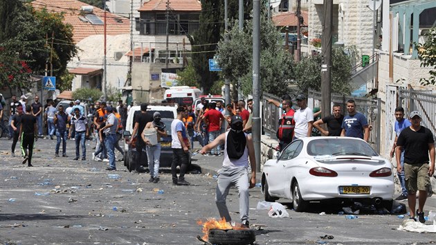 V Jeruzalm vypukly stety mezi palestinskmi muslimy a izraelskou polici. (21. ervence 2017)