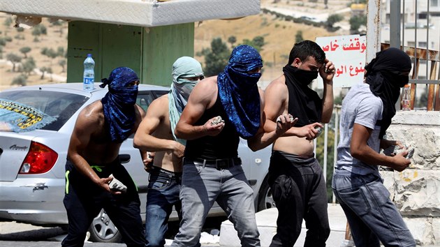 V Jeruzalémě vypukly střety mezi palestinskými muslimy a izraelskou policií. (21. července 2017)