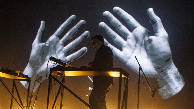 Moderat na festivalu Colours of Ostrava