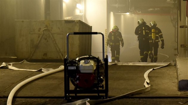 U poru karlovarskho hotelu Thermal zasahovalo deset jednotek hasi.