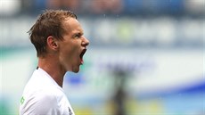 Jan Chramosta z Mladé Boleslavi se raduje ze svého gólu proti Shamrock Rovers.