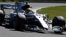 Britský jezdec Lewis Hamilton ze stáje Mercedes pi tréninku na Velkou cenu...