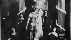 Mata Hari bhem vystoupení v roce 1905