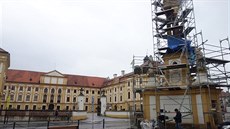 Barokní sloup je jednou z dominant Jarom��ic nad Rokytnou. P�vodn� se uvnit�...