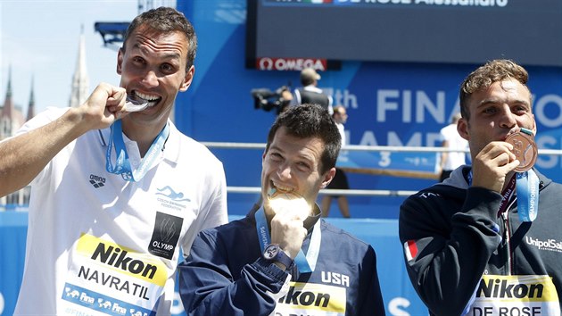 esk reprezentant Michal Navrtil zskal na mistrovstv svta v Budapeti stbrnou medaili v extrmnch skocch do vody.